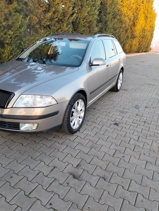 Vând Skoda Octavia 1.9 tdi