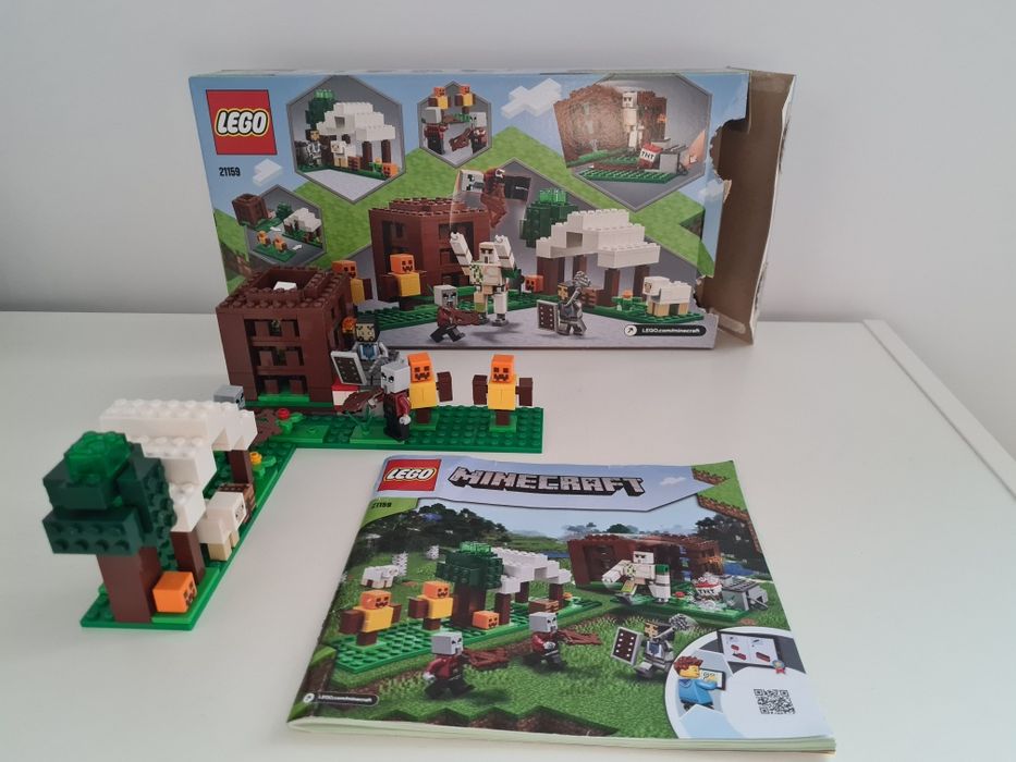 Vand set LEGO Minecraft - Pillager Outpost 21159, 303 piese