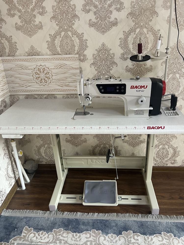 Швейная машина продается BAOYU GT 180 состояние хорошее