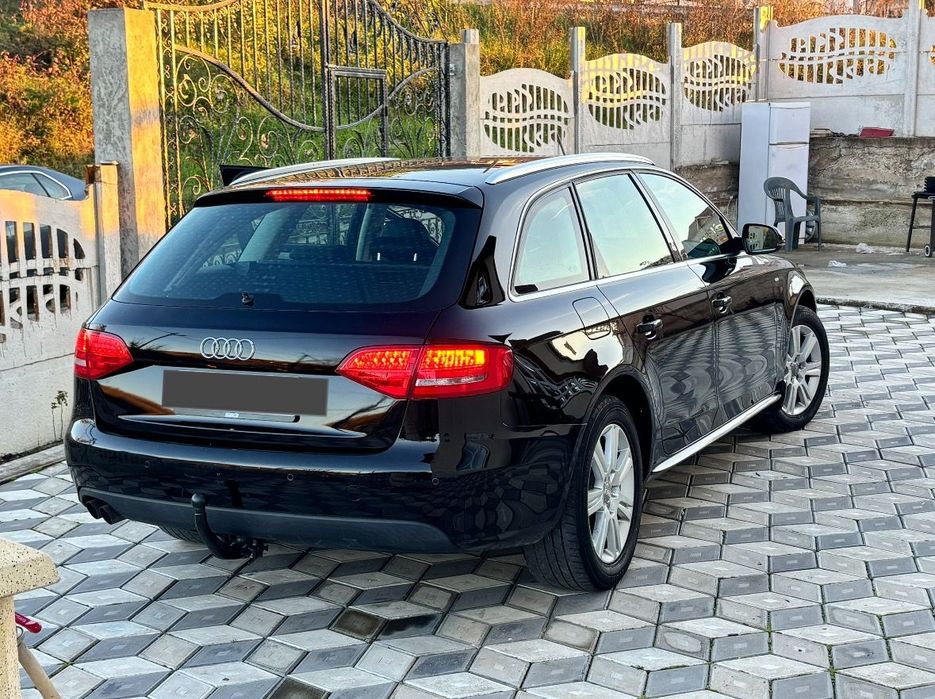 Audi A4 B8 S-LINE 2.0TDI 143C.P Full piele Full Led