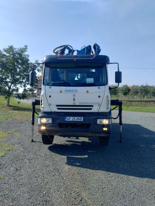 Iveco eurocargo basculabil și macara forestiera loglift Z