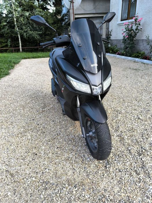 Scuter Aprilia SXR 50 2021
