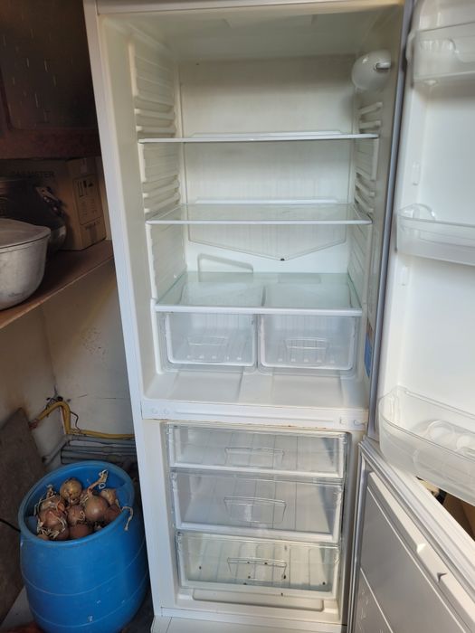 Продам холодильник