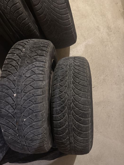 Джанти с зимни гуми 175/65/R14