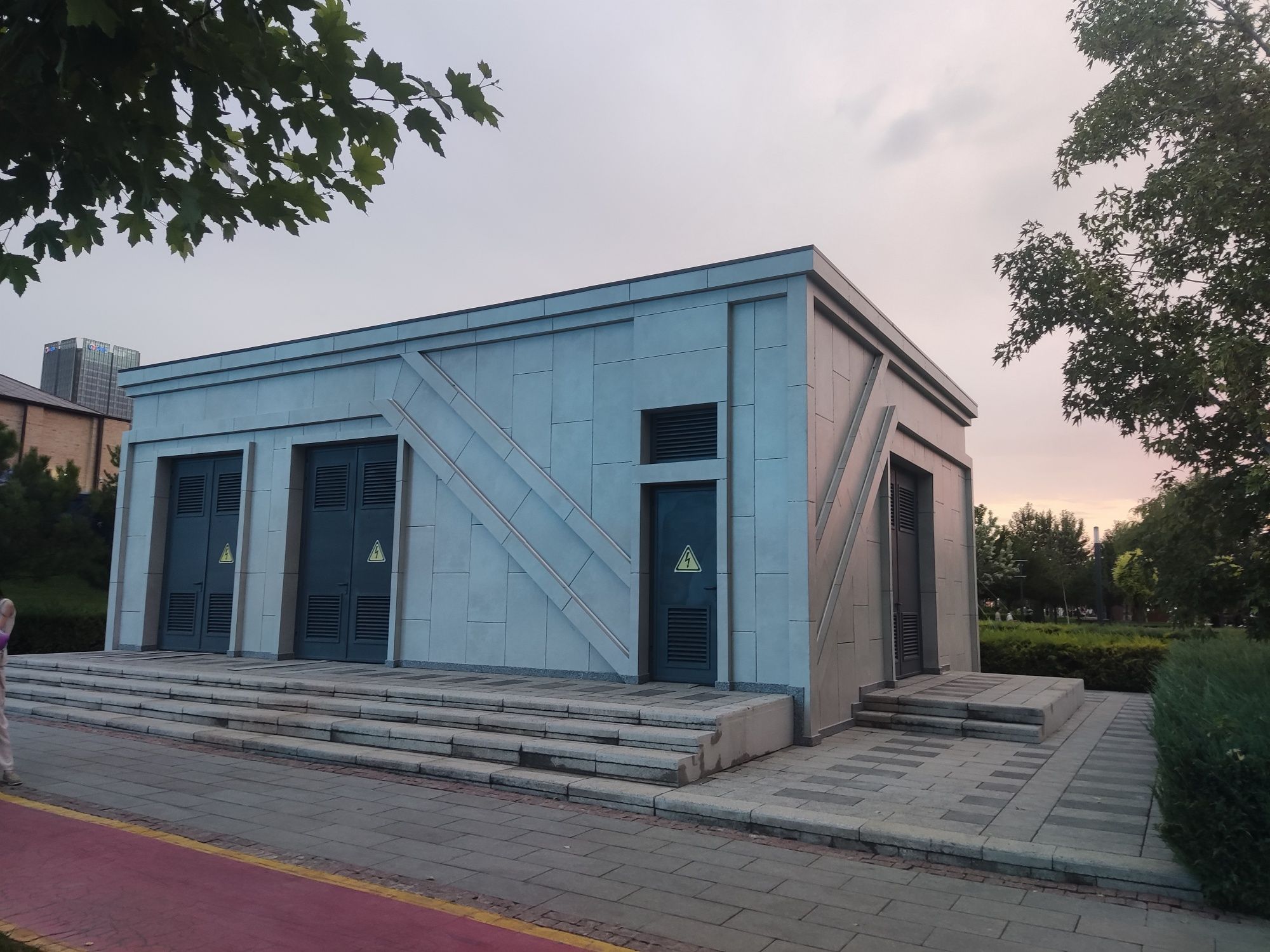 Выпоняем фасадные работы любой сложности