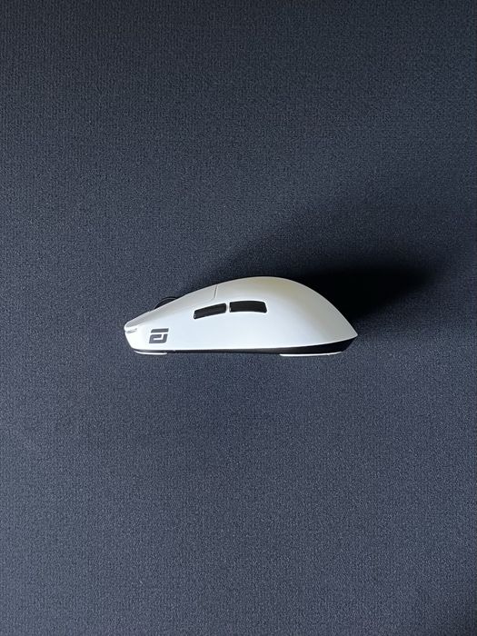 Endgame Gear op1w 4k - Mouse gaming
