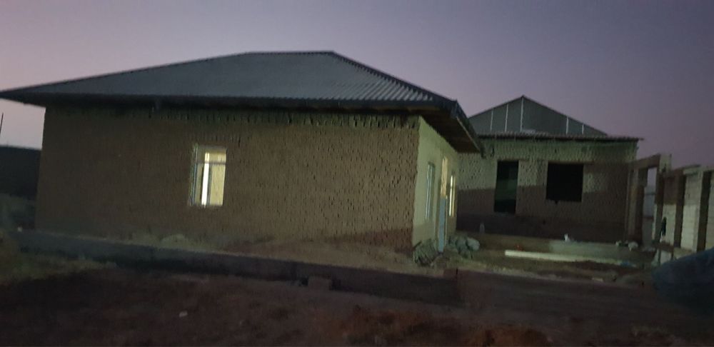 Hovli sotiladi yangi honadon 3.9 s hujjatlar bor svet suv gaz bor