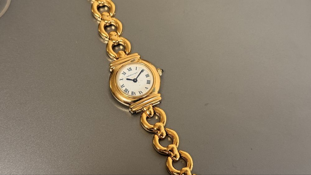 Hamilton dama quartz superb