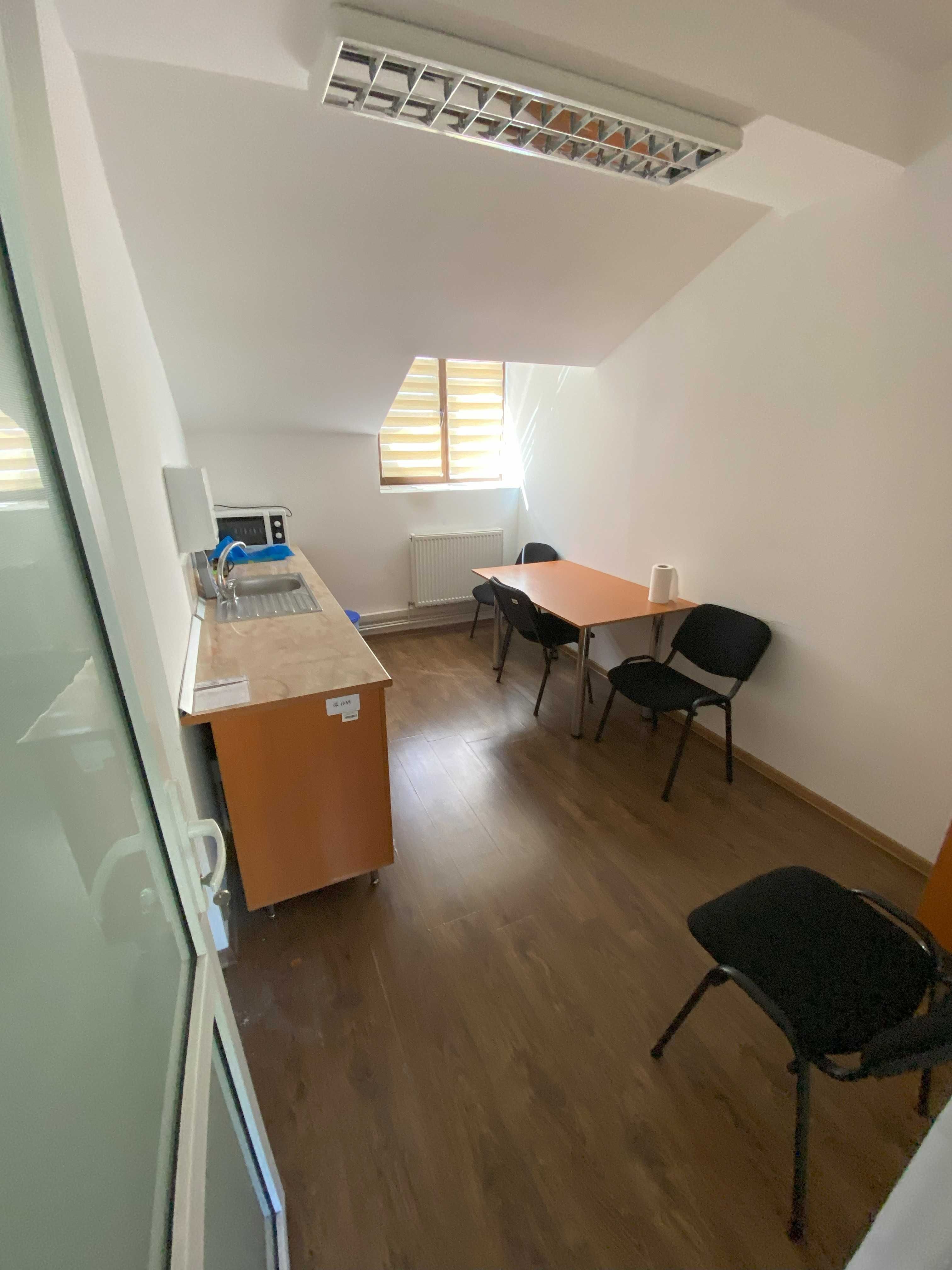 Spațiu central 110 mp – Ideal birouri sau cabinete – Utilități incluse