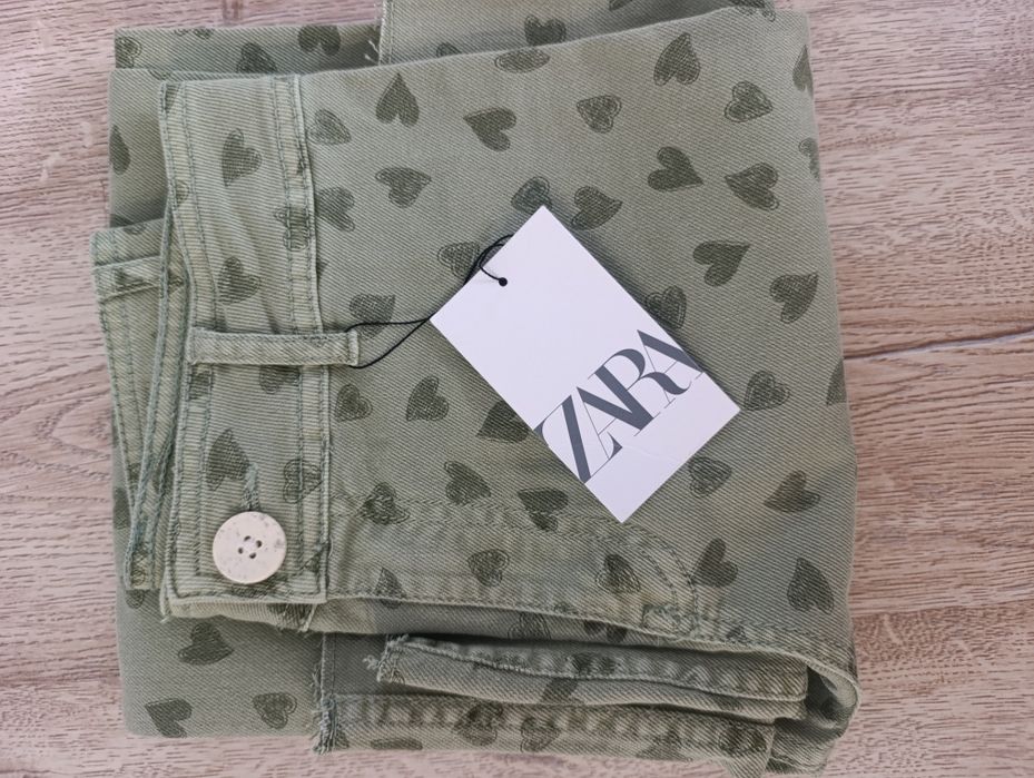 Zara Страхотни нови дънки