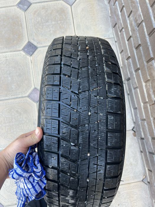Yokohama 205/55/16 срок использование 3м зимой !