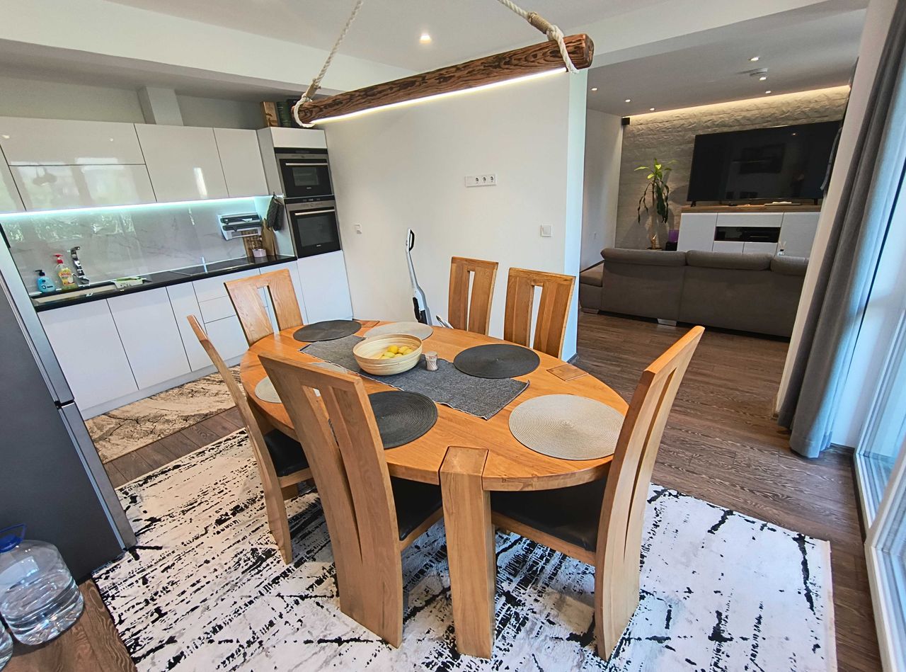 Продава се Тристаен апартамент в Стара Загора, Ремиза - 100 кв.м за 1480 €/кв.м - Снимка #2