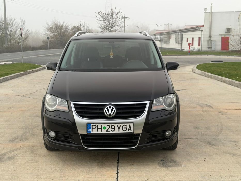 Vand VW Turan-Cross 2.0TDI