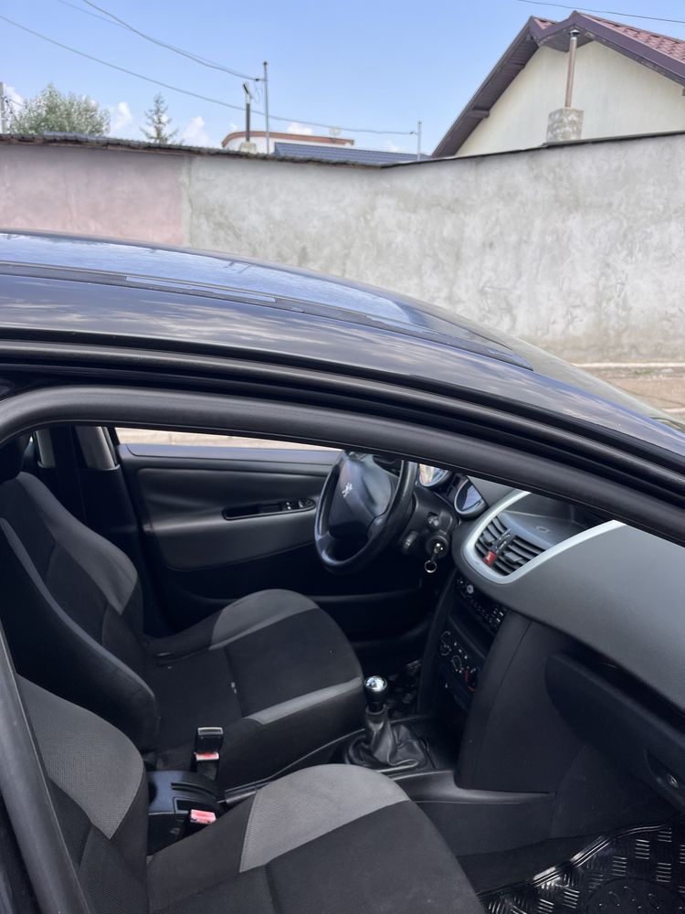 Peugeot 207 din 2008 motor 1.4 motorina euro 4 km 170000