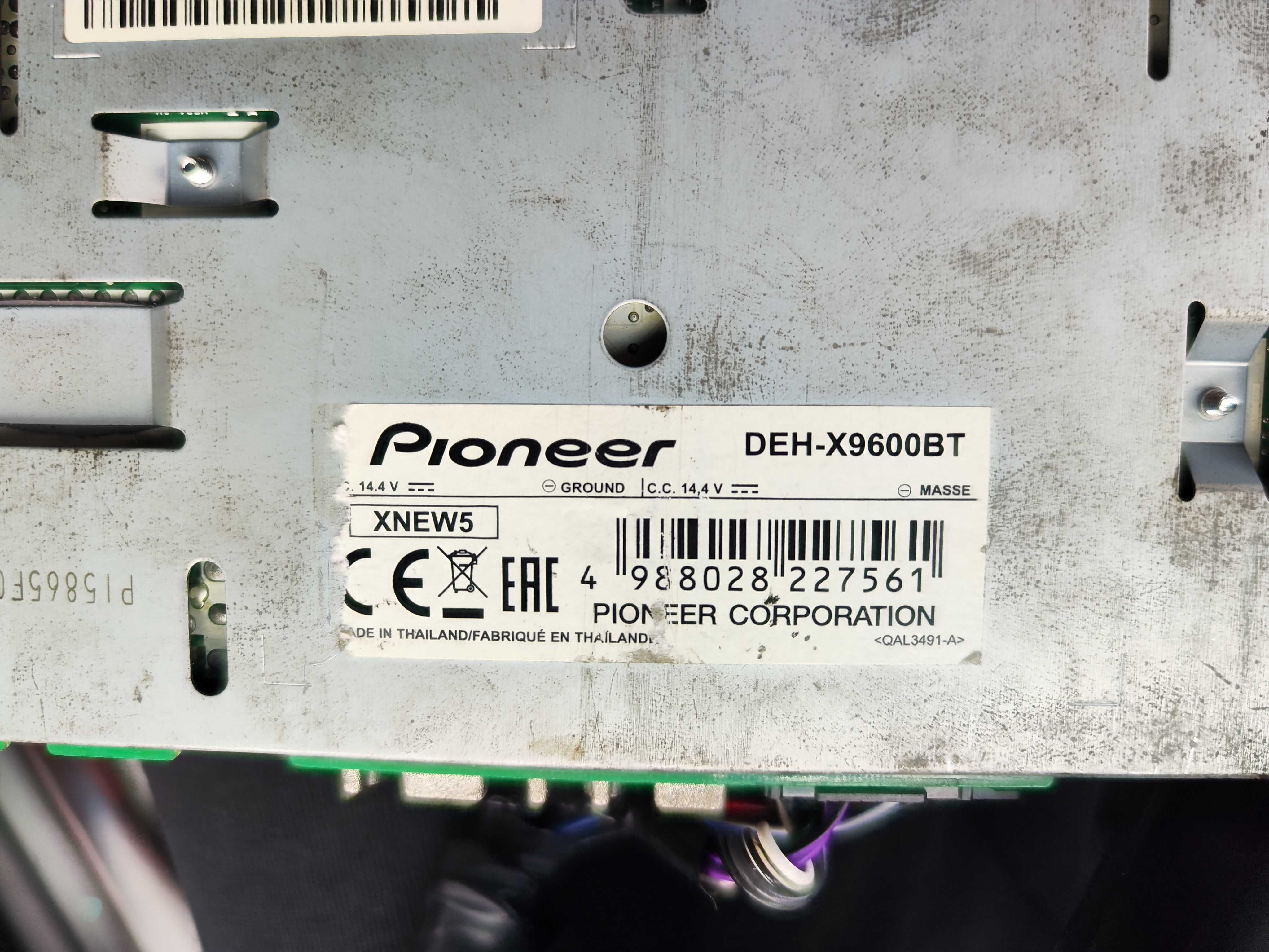 Продавам CD Pioneer DEH - X9600BT с Bluetooth и USB