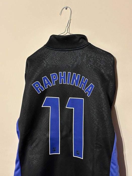 Комплект от горнице и долнище на Barcelona с името на Raphinha