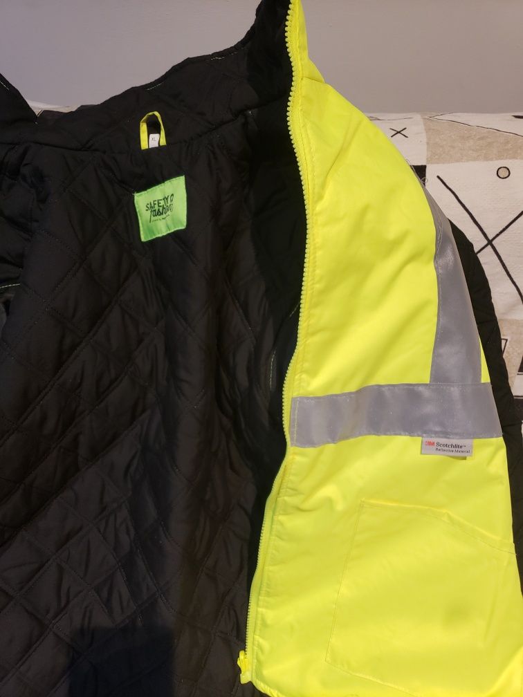 Jacketa  safety reflectorizanta,noua