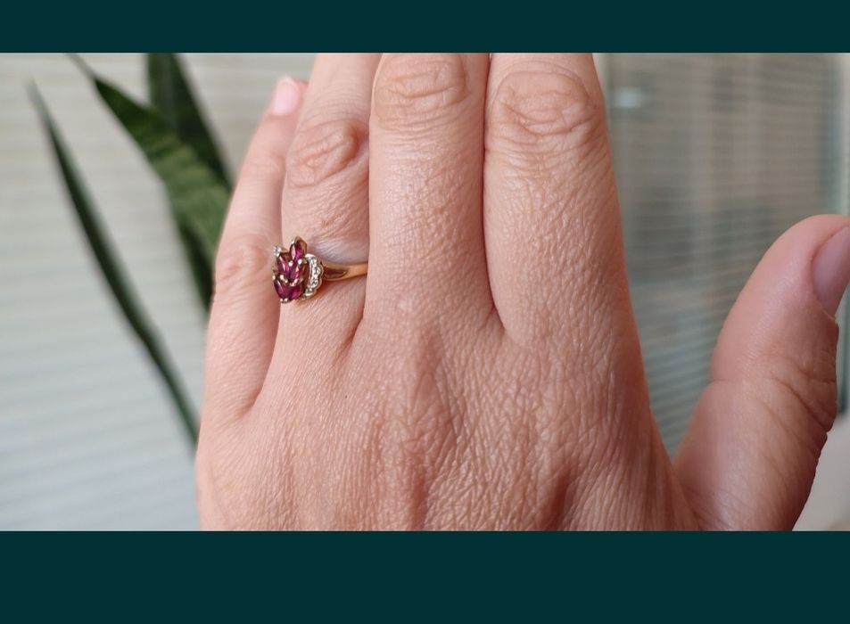 Inel aur 18k cu rubine si diamante