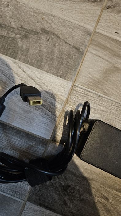 Incarcator laptop Lenovo