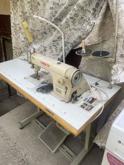 Швейная машина! Срочная продажа!