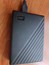 Vand HDD extern portabil USB WD Western Digital de 4 sau 5TB, ca nou.