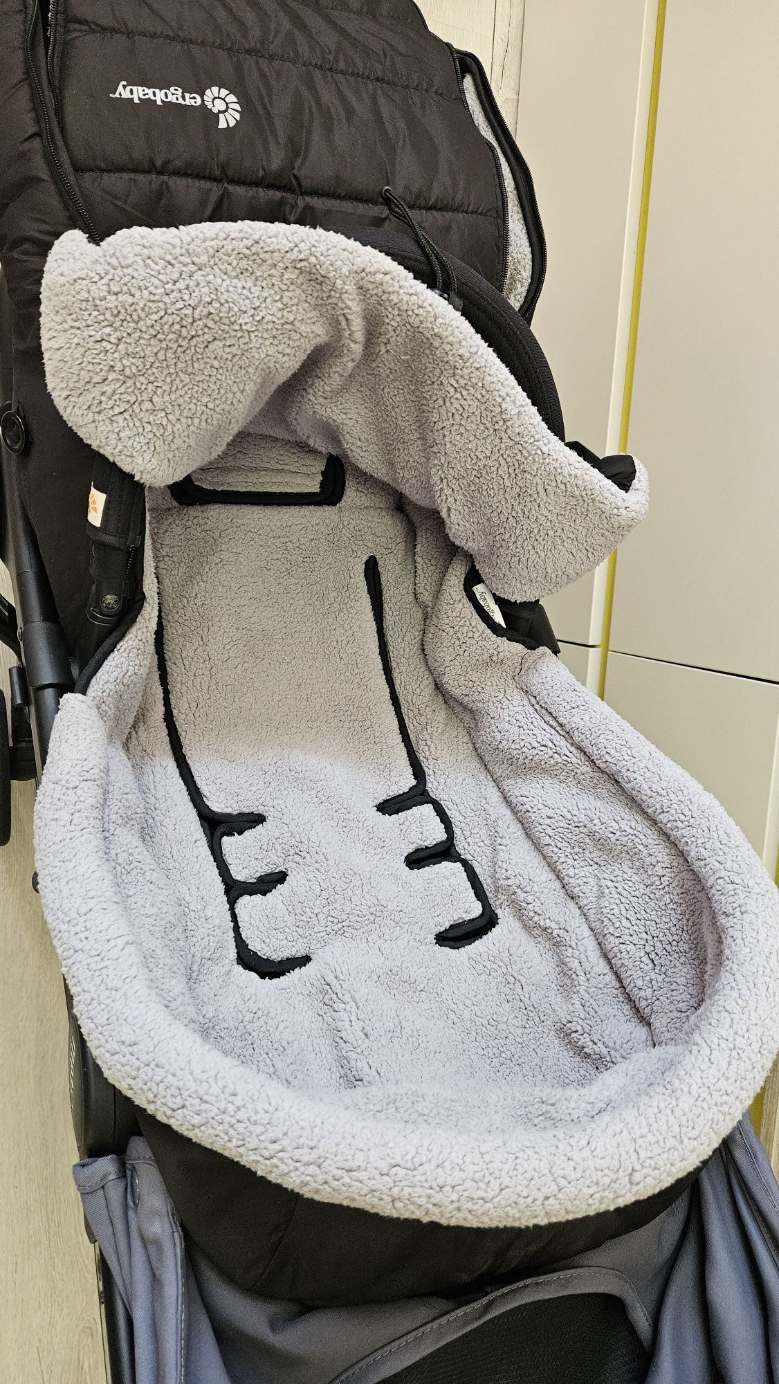 Количка Ergobaby metro + със зимен чувал, борд, дъждобран и комарник