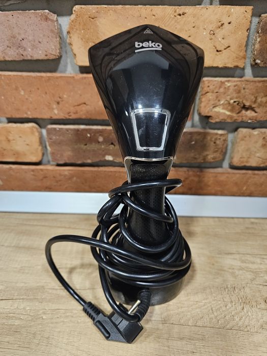 Fier de calcat vertical Beko