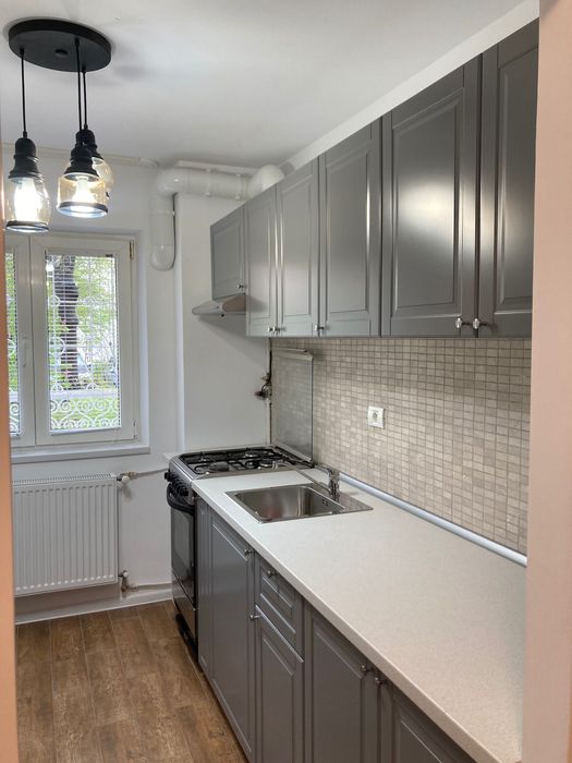Inchiriez apartament in Titan, Str. Postăvarul  energie pozitivă