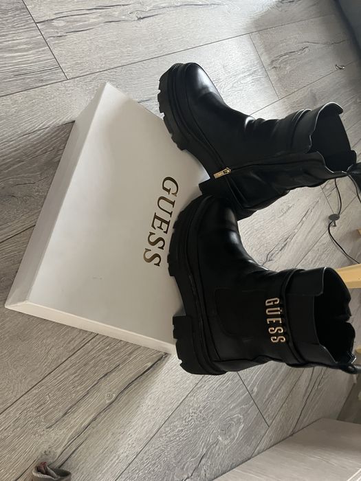 Оригинални Боти GUESS