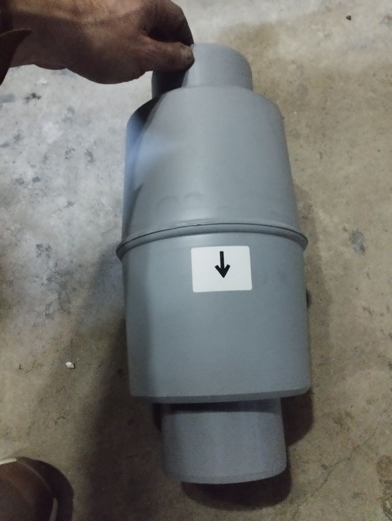 Клапа против миризми DN 110 - 2 бр.