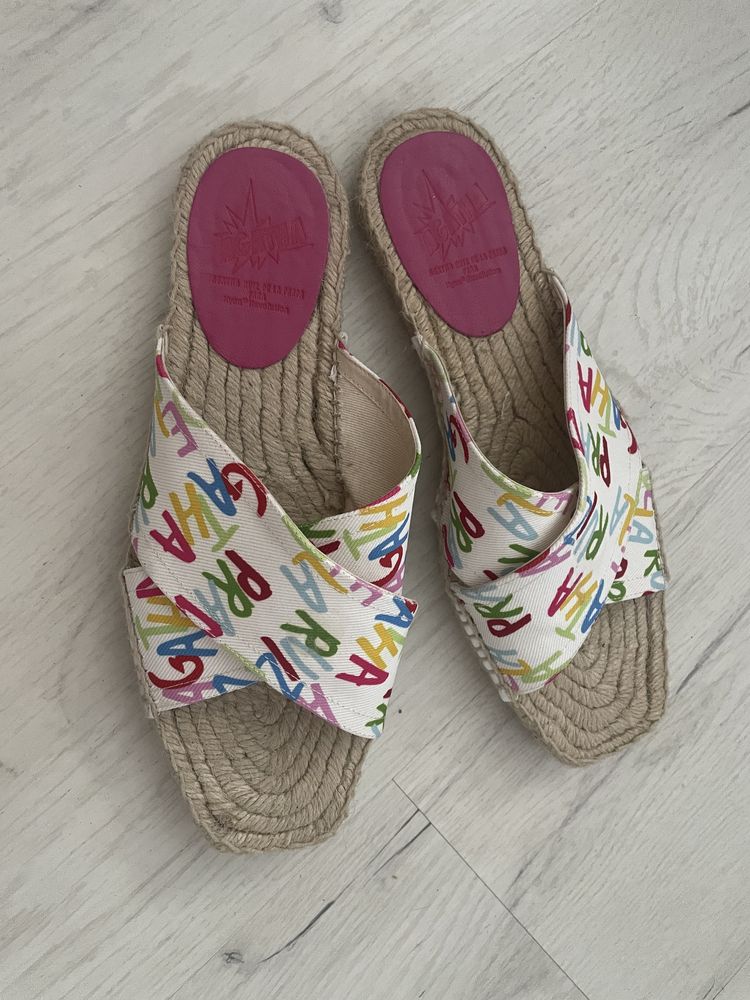 Чехли на Agatha ruiz de la Prada 39номер
