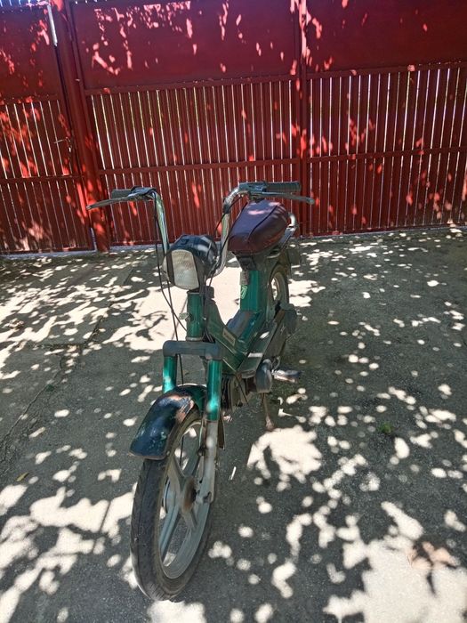 Se vinde motoretă piaggio SI