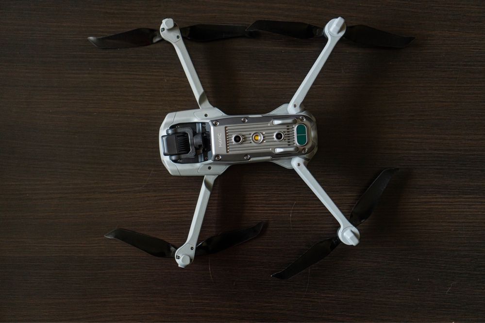 Дрон Dji air2 Combo