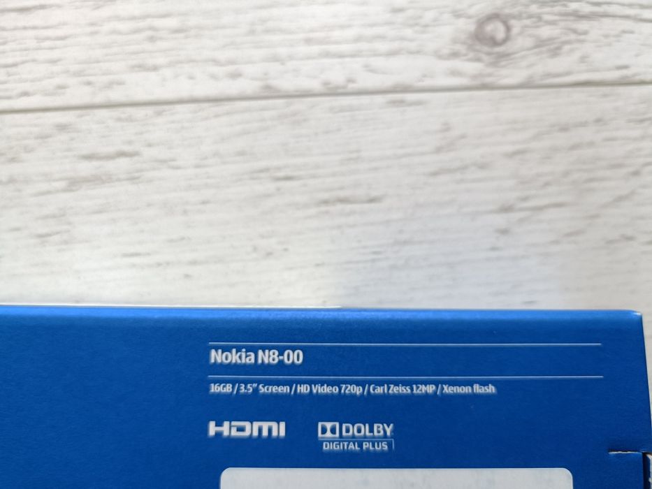 SIGILAT Telefon mobil Nokia N8 camera 12MP Carl Zeiss 16Gb sigilat