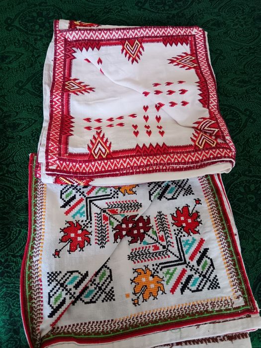 Покривки, шити на панама