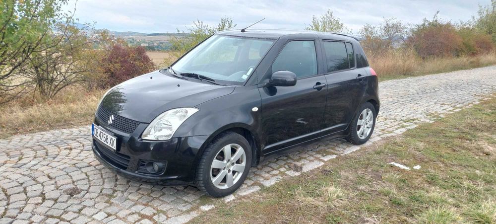 Продавам Suzuki Swift 1,3i Газ-бензин 93000 км.