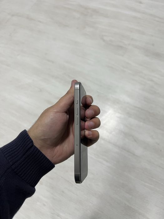 Iphone 16 pro 256gb Srochna sotiladi