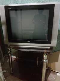LG 73 dyumli TV p