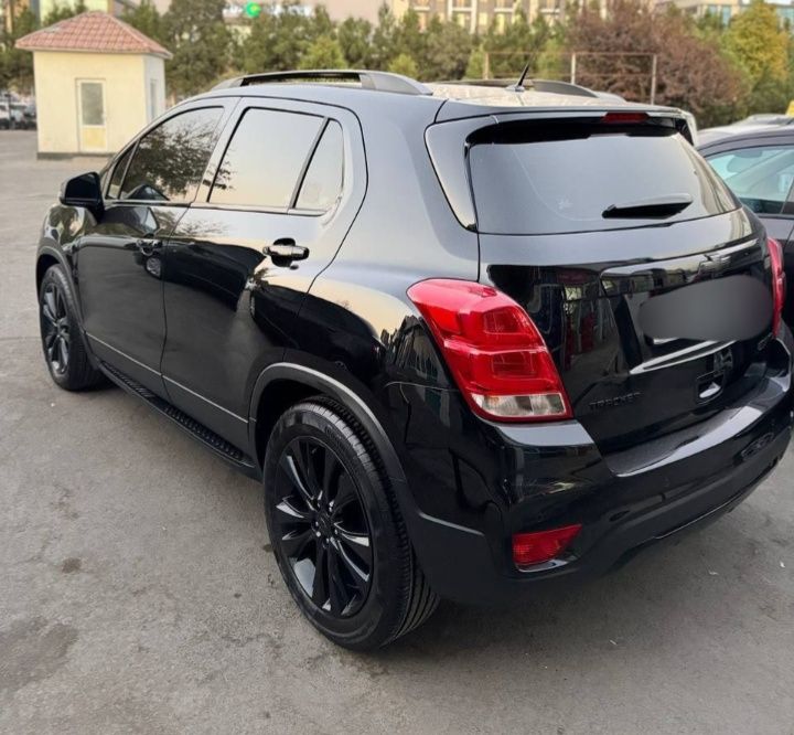 Treker 1 avtomat ideal sroʻchniy sotiladi