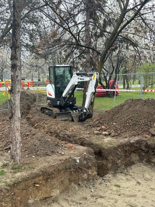 Inchiriez Miniexcavator,Miniincarcator