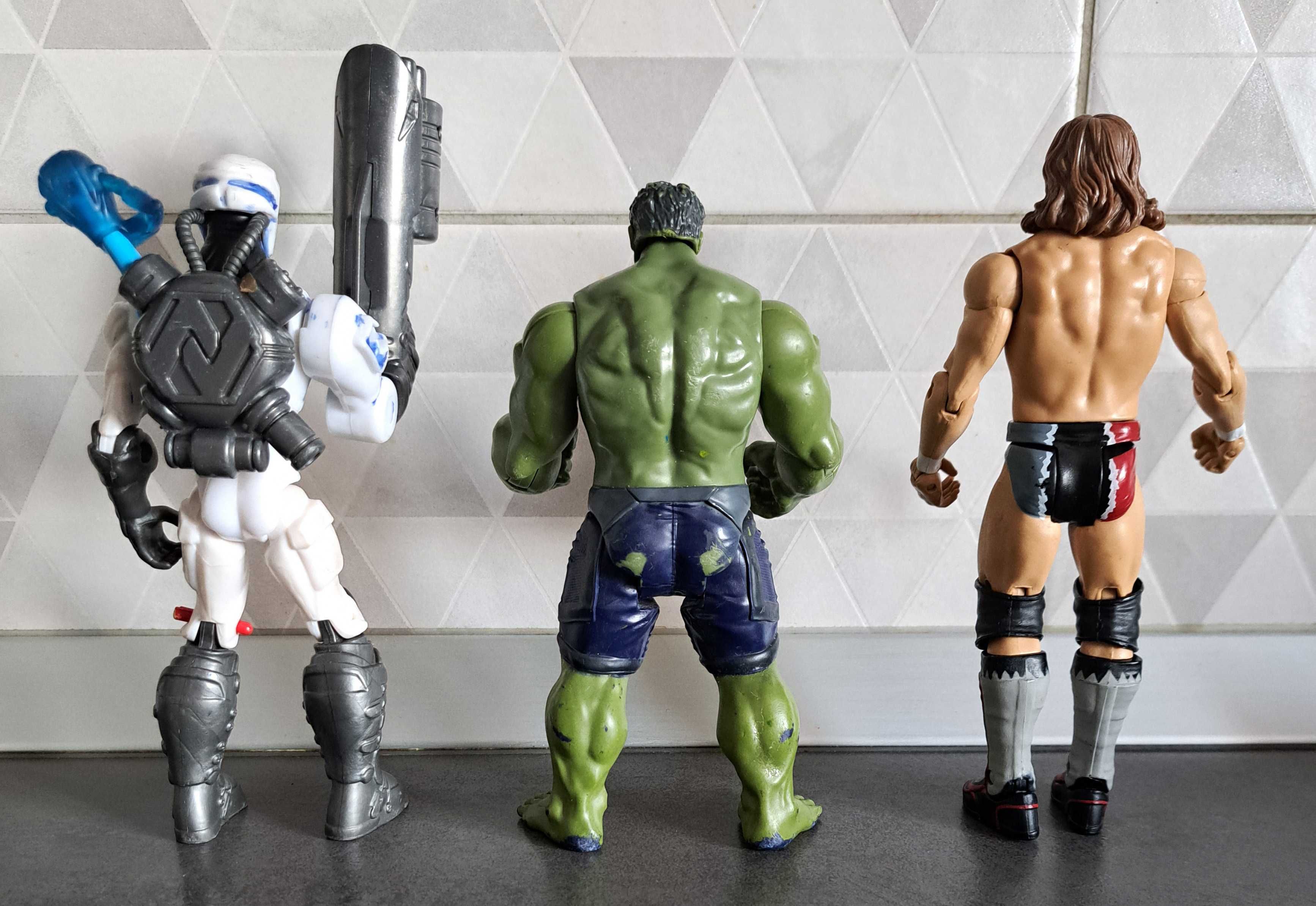 Lot 3 figurine: Hulk, Wrestling, Max Steel (16 cm)