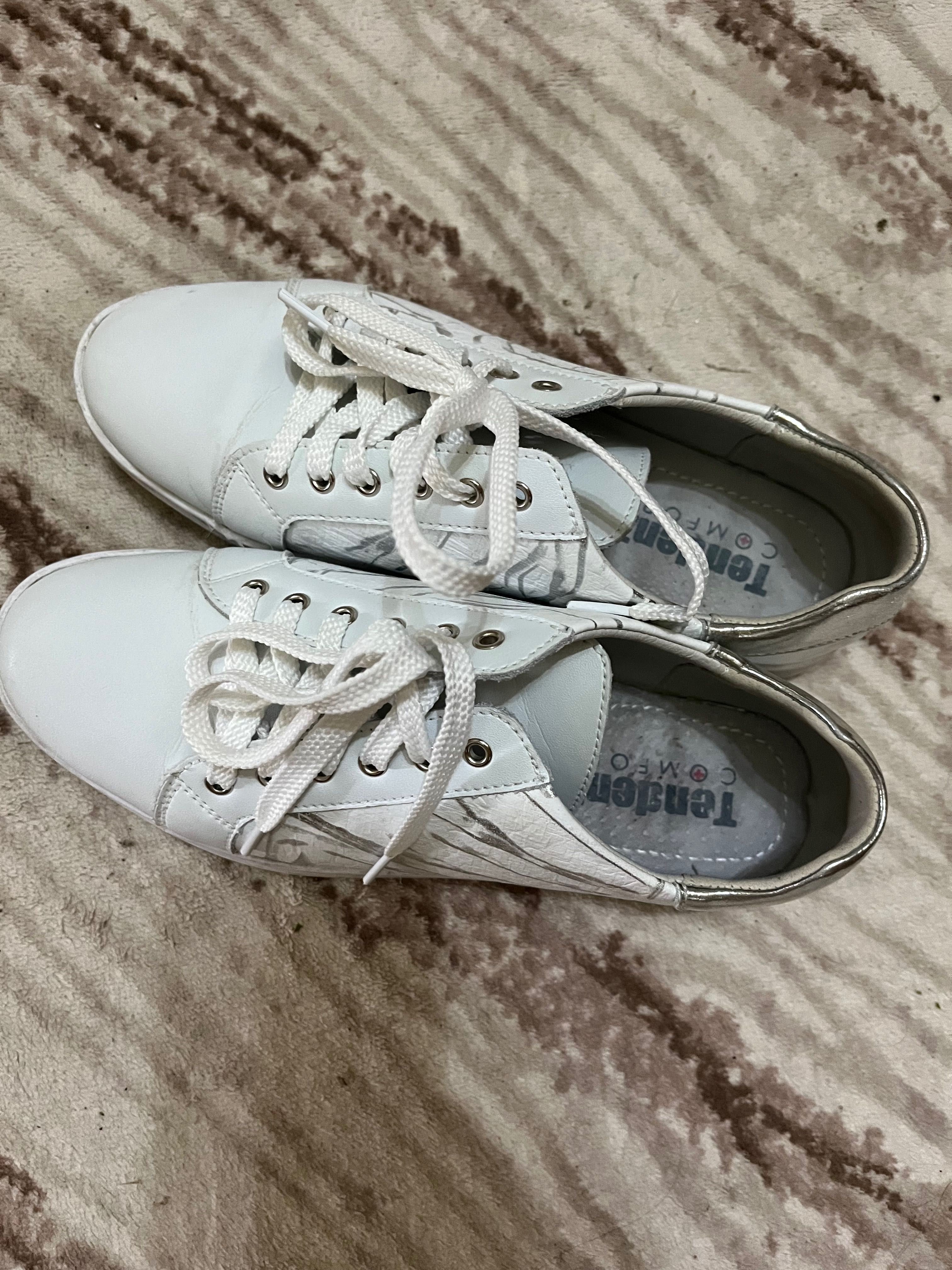Бели обувки tendenz