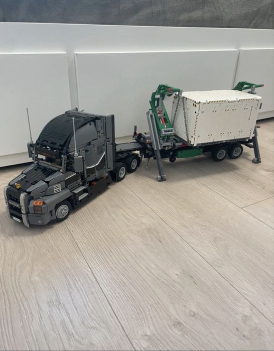 LEGO Technic 42078 Mack