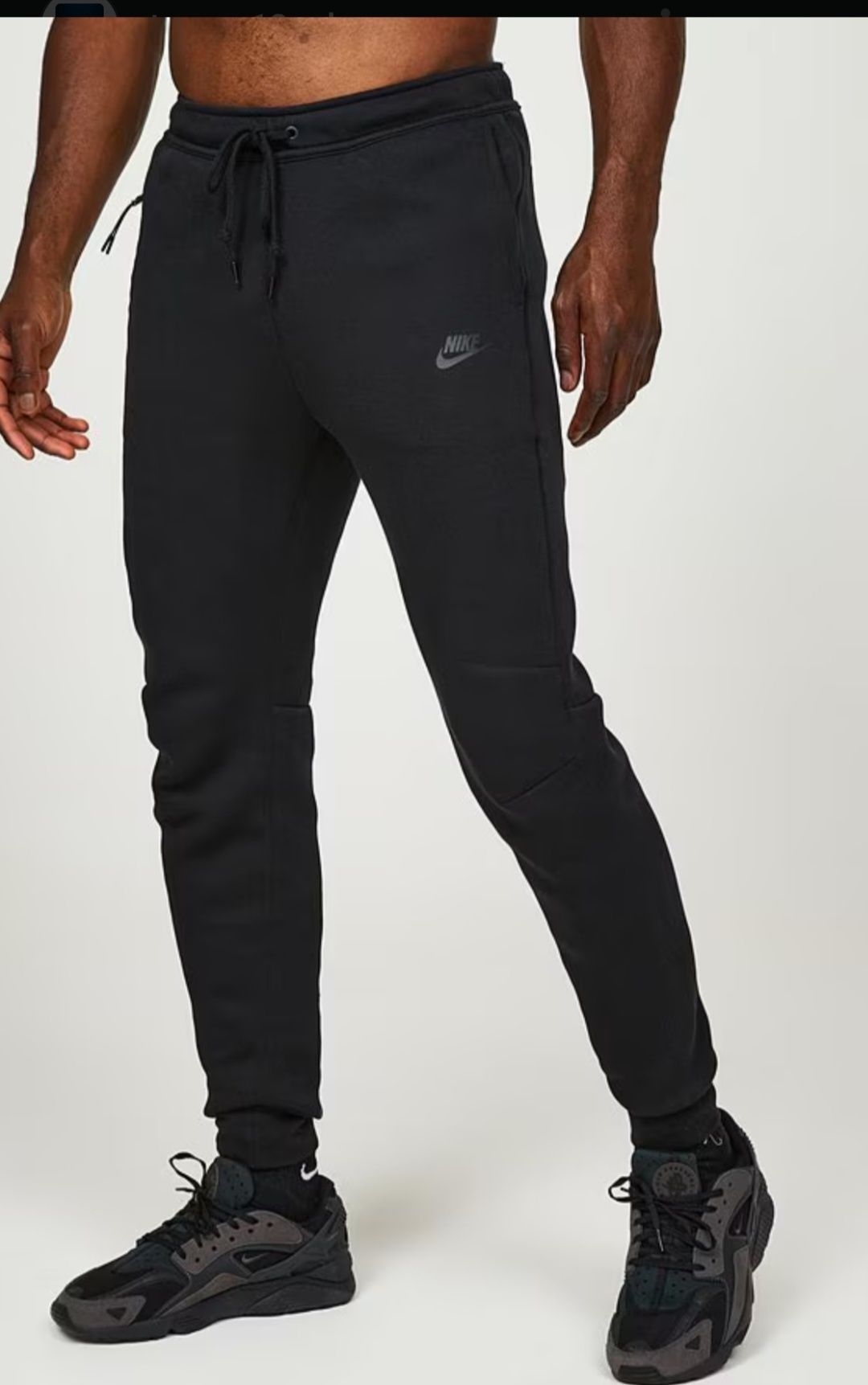 Оригинално долнище Nike tech fleece