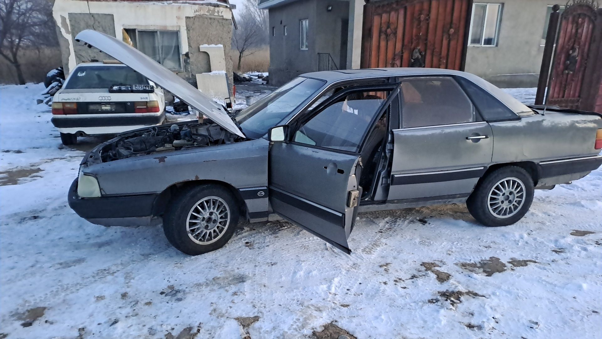 Продам  АудиС3 2.2.