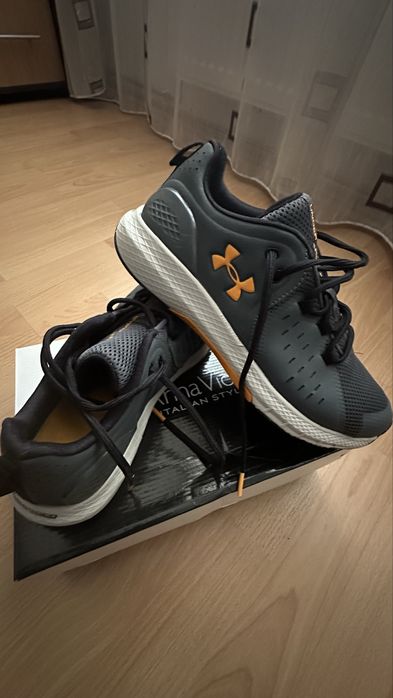 Adidasi sport Head Under Armour