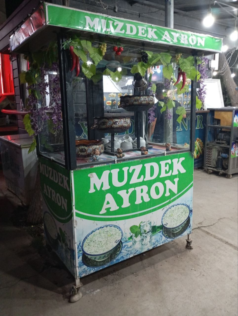 Muzdek ayron aparat sotiladi