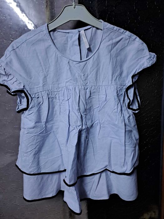 Bluze , camasi dama la 3 lei buc.
