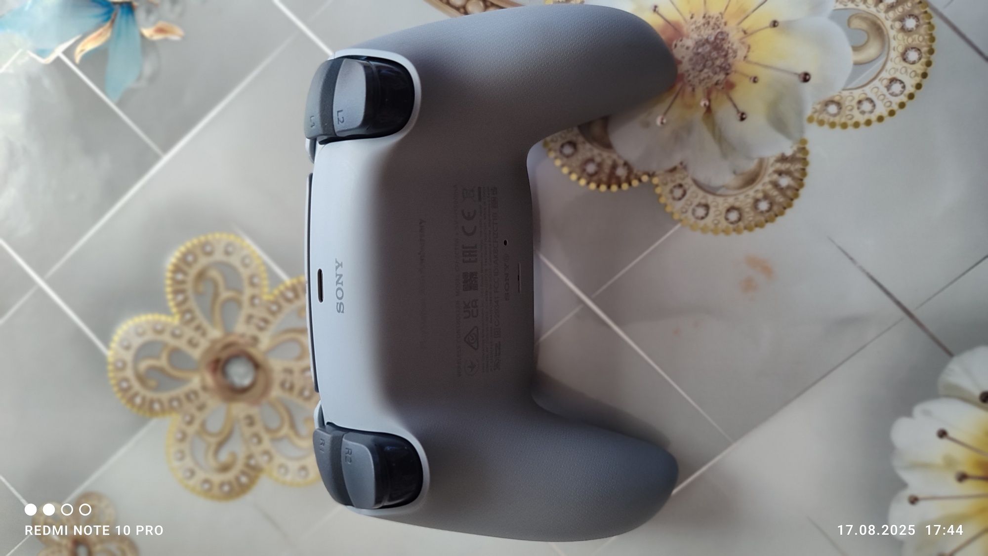 Продам Dualsens на ps5  лимитированная версия  и диски..