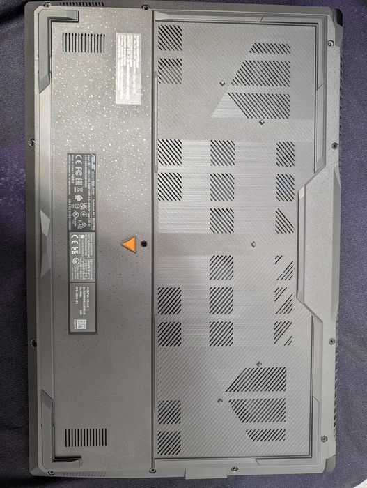 Laptop ASUS Gaming TUF F17 FX707VV